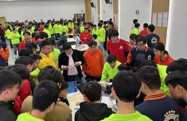 梦想启航，职面未来——青华3月人才现场招聘会