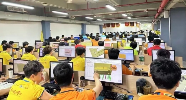 告别操机倒班，为什么很多人开始转型CNC编程？