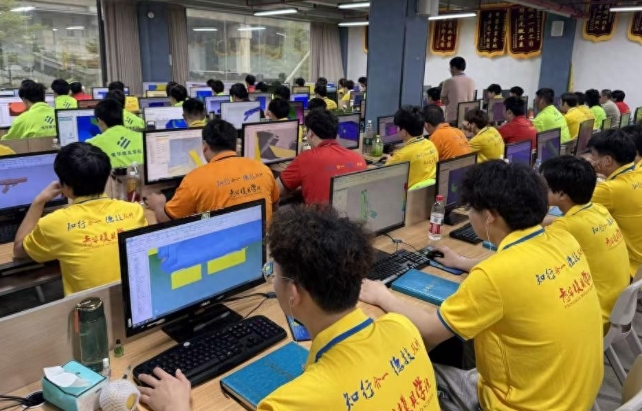 从6500到10000！模具设计学员的逆袭，原来成长的甜头这么上头