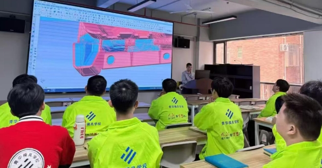 07后少年逆风翻盘！学模具4个月，未结业就被企业抢先录用