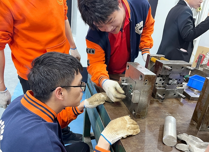 学员实习