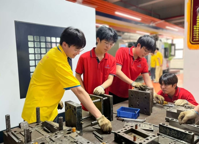 实景拆解塑胶模，告别纸上谈兵式教学