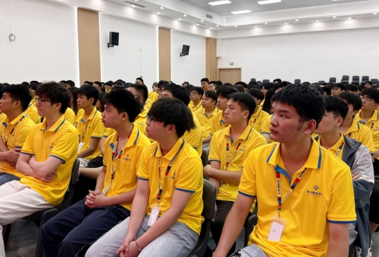 奔赴技术新赛道！青华7月开学典礼，见证无数人的转行蜕变