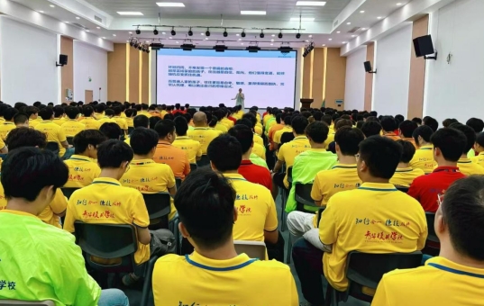 技为立身之本，德为长久之基：模具行业稀缺复合型人才该如何培养