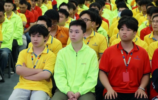 大学毕业后迷茫，不是没有未来，而是还没找到能力方向