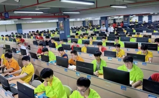 工厂越来越智能，真正缺的是懂设备控制的人