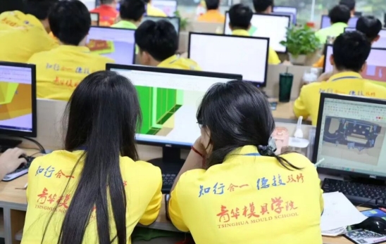 塑胶模具设计，真正学的是把产品变成量产方案