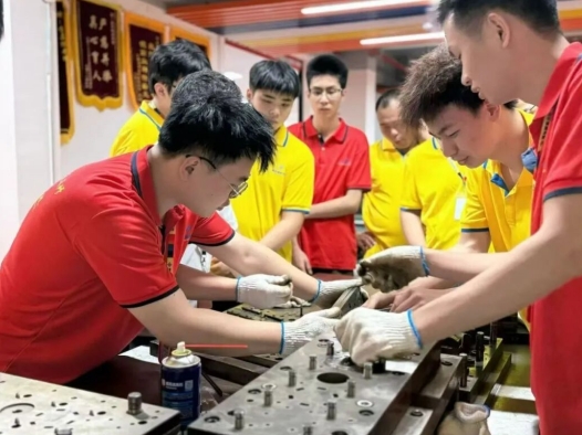 五金模具设计，真正学的是让产品稳定、高效地生产出来