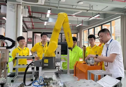 PLC编程，真正训练的是工厂里的“秩序感”
