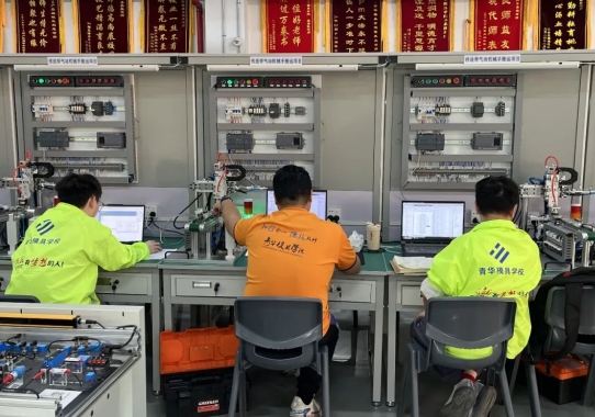 PLC编程，真正训练的是工厂里的因果思维