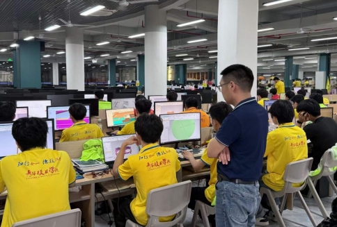 广州名企入校招聘，模具学员现场斩获意向 offer