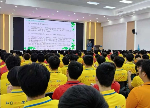 告别无效假忙，用深度工作解锁高效成长