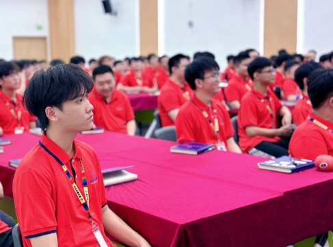 练就技术，更修炼领导力｜精英班长团训练营今晚正式开团