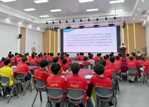 高效学习，让技术成长翻倍同样是学技术，有人稳步精进、快速上岗，有人埋头苦