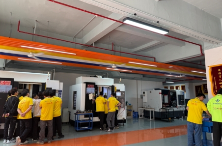 3天沉浸式试学体验营来袭！来青华模具，实地感受技能课堂